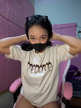 Leeeiuu online show from 02-22-26, 03:02