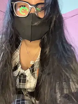 Leeeiuu online show from 02-20-26, 01:35