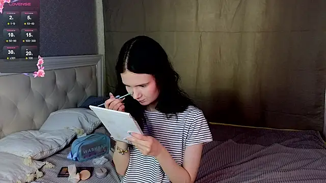 Glow hollow online show from 02-21-26, 04:14