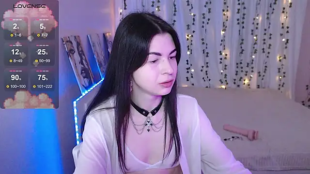 Snapshot of Stephanie_Bloom chatting on 02-17-26, 07:11 Stephanie Bloom online show from 02-17-26, 07:11