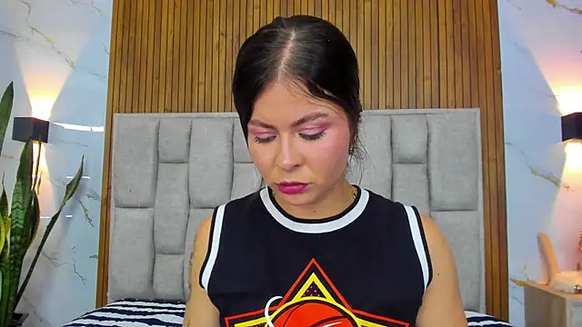 Scarlet Rosexx online show from 04-02-26, 11:00