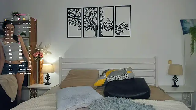 Snapshot of MalvinaTrafford chatting on 02-23-26, 08:09 MalvinaTrafford online show from 02-23-26, 08:09