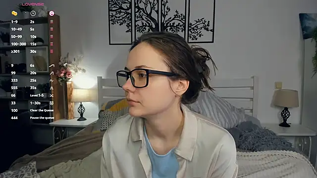 Snapshot of MalvinaTrafford chatting on 03-01-26, 08:09 MalvinaTrafford online show from 03-01-26, 08:09