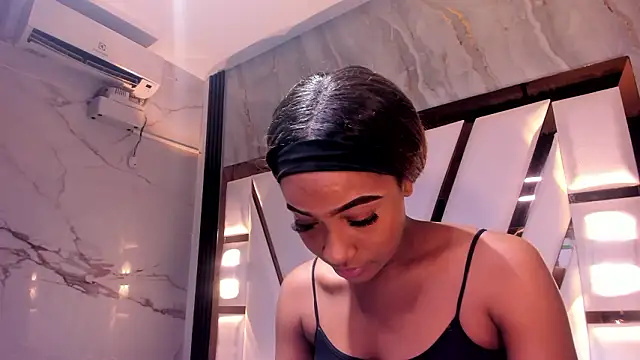 emii brown online show from 02-12-26, 01:49