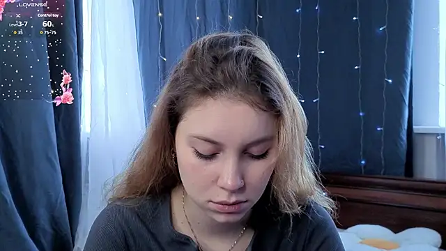 JadwigaTagliavia online show from 04-13-26, 08:18