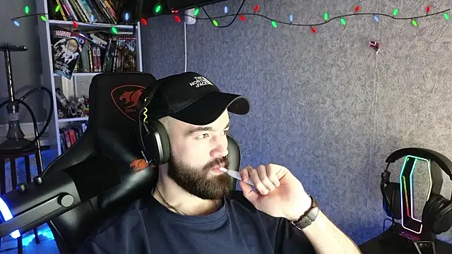 Snapshot of _Mostly_ chatting on 02-18-26, 04:43 Mostly online show from 02-18-26, 04:43