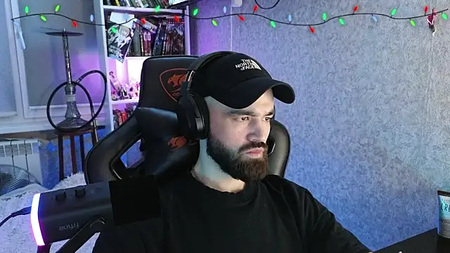 Snapshot of _Mostly_ chatting on 02-05-26, 01:12 Mostly online show from 02-05-26, 01:12