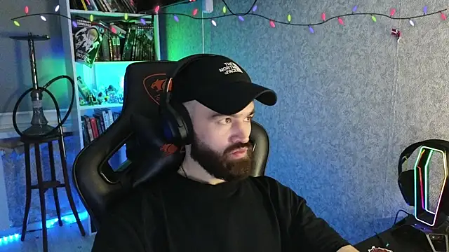 Snapshot of _Mostly_ chatting on 02-20-26, 12:07 Mostly online show from 02-20-26, 12:07