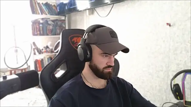 Snapshot of _Mostly_ chatting on 03-24-26, 07:52 Mostly online show from 03-24-26, 07:52