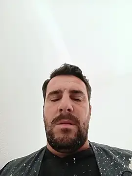 Snapshot of NatanCasad0 chatting on 02-12-26, 11:32 NatanCasad0 online show from 02-12-26, 11:32