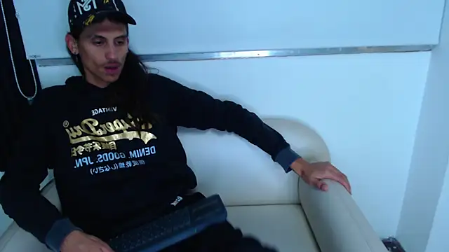 Noha-Smith online show from 02-24-26, 06:47