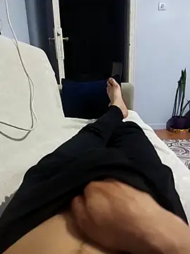 Snapshot of onurcannnnnnmmms chatting on 02-13-26, 07:03 onurcannnnnnmmms online show from 02-13-26, 07:03