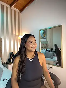 amara queen  online show from 05-26-26, 12:03