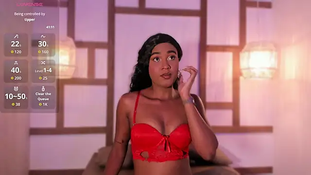 Snapshot of wendy_william chatting on 02-14-26, 10:21 wendy william online show from 02-14-26, 10:21