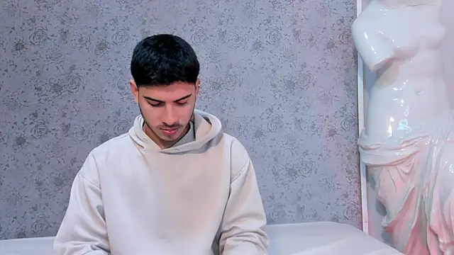 Apolo Gray online show from 02-05-26, 04:41