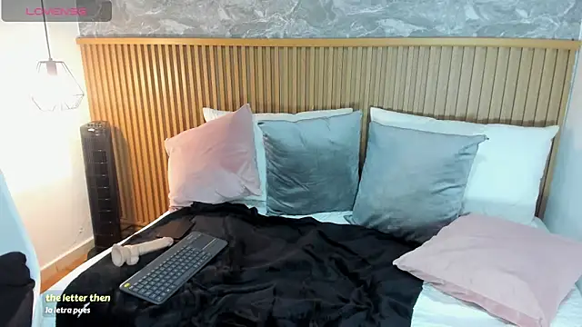 Snapshot of lunalat chatting on 02-05-26, 12:23 lunalat online show from 02-05-26, 12:23