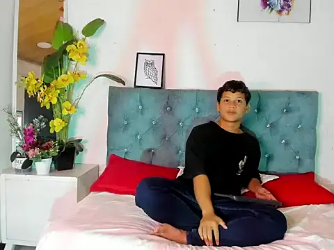 AlexDuMontt online show from 02-02-26, 07:46