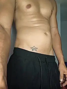 Snapshot of logan-31 chatting on 02-21-26, 02:02 logan-31 online show from 02-21-26, 02:02