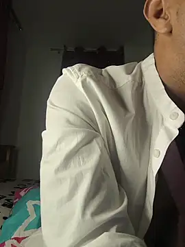 Snapshot of logan-31 chatting on 02-06-26, 05:14 logan-31 online show from 02-06-26, 05:14