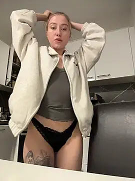 romyxxs online show from 03-22-26, 06:31