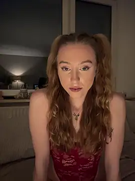 Snapshot of romyxxs chatting on 02-05-26, 10:38 romyxxs online show from 02-05-26, 10:38