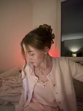 Snapshot of romyxxs chatting on 02-07-26, 08:17 romyxxs online show from 02-07-26, 08:17