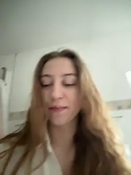 Snapshot of romyxxs chatting on 02-02-26, 08:13 romyxxs online show from 02-02-26, 08:13