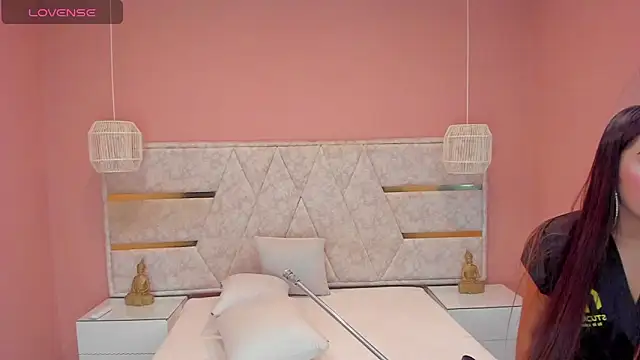 Snapshot of _Kailythompson chatting on 02-26-26, 07:14 Kailythompson online show from 02-26-26, 07:14