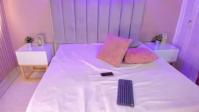 Snapshot of _Kailythompson chatting on 02-05-26, 07:21 Kailythompson online show from 02-05-26, 07:21