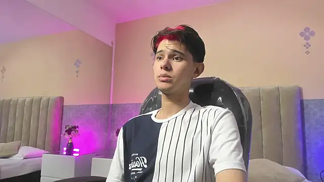 Derek Sinn online show from 03-27-26, 07:59