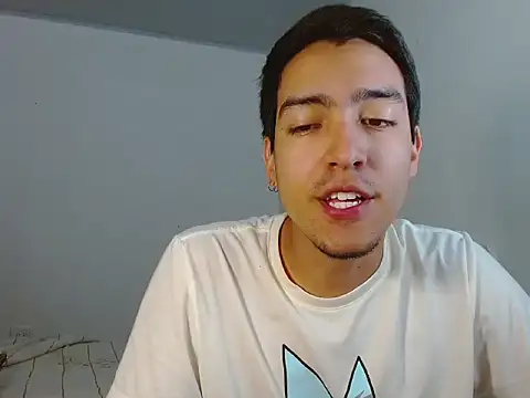 Snapshot of NickFin chatting on 06-02-26, 01:22 NickFin online show from 06-02-26, 01:22