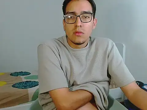 Snapshot of NickFin chatting on 04-25-26, 02:14 NickFin online show from 04-25-26, 02:14