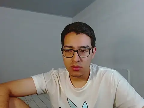 Snapshot of NickFin chatting on 05-24-26, 05:46 NickFin online show from 05-24-26, 05:46