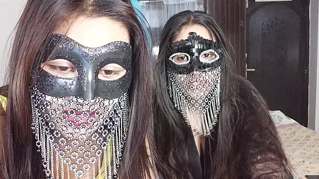 Snapshot of Alina_Teen chatting on 04-15-26, 07:36 Alina Teen online show from 04-15-26, 07:36