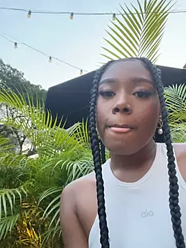 AinaraSaenz online show from 05-14-26, 11:02
