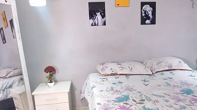 arianna rossi11 online show from 02-13-26, 01:44