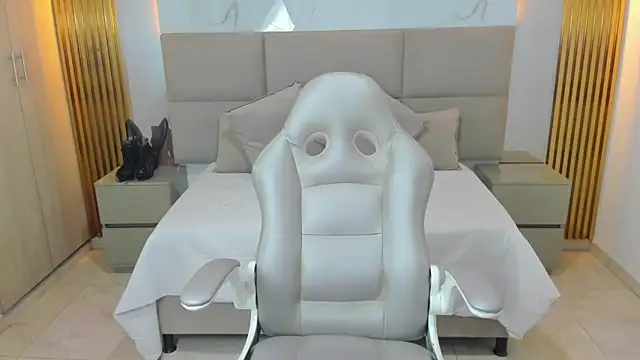 Nasira sultan online show from 03-28-26, 02:23