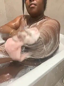 Snapshot of BouncyBBW chatting on 02-01-26, 05:44 BouncyBBW online show from 02-01-26, 05:44