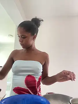 Snapshot of LIA_PARKERR chatting on 02-28-26, 04:06 LIA PARKERR online show from 02-28-26, 04:06