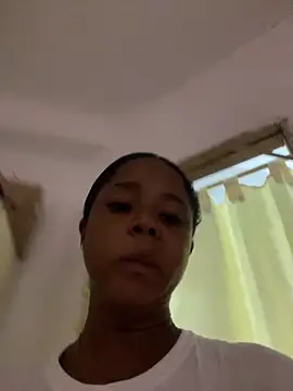 LIA PARKERR online show from 04-05-26, 12:39