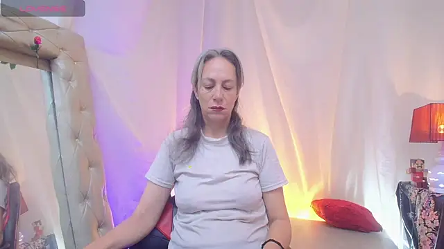 Snapshot of laurasofia45 chatting on 07-03-26, 08:10 laurasofia45 online show from 07-03-26, 08:10