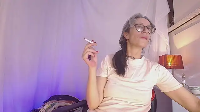 laurasofia45 online show from 03-17-26, 07:33