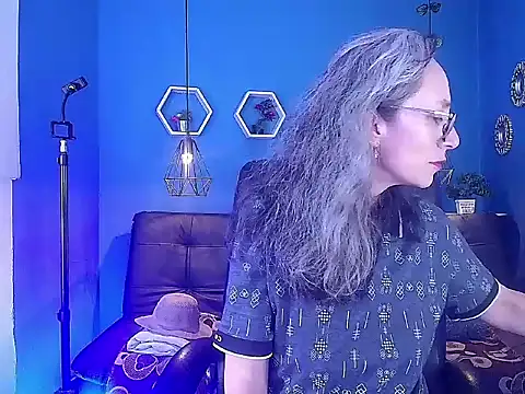 Snapshot of laurasofia45 chatting on 02-17-26, 03:48 laurasofia45 online show from 02-17-26, 03:48