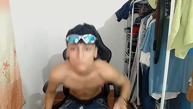 BOY 0914 online show from 02-21-26, 05:53