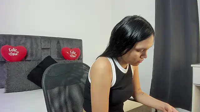 Malory Saenzz online show from 02-16-26, 07:23