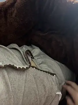 kimoanh102 online show from 02-12-26, 02:39