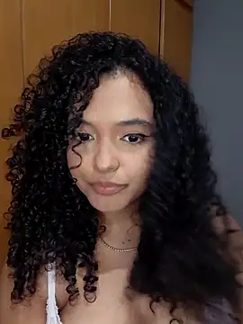 Snapshot of pandinhagamer chatting on 02-25-26, 01:39 pandinhagamer online show from 02-25-26, 01:39