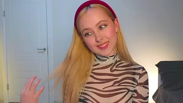 Snapshot of xloex chatting on 02-07-26, 10:40 xloex online show from 02-07-26, 10:40