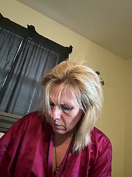 Snapshot of FireAfterDark chatting on 02-20-26, 11:06 FireAfterDark online show from 02-20-26, 11:06