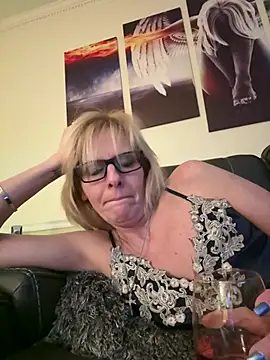 Snapshot of FireAfterDark chatting on 02-22-26, 07:11 FireAfterDark online show from 02-22-26, 07:11